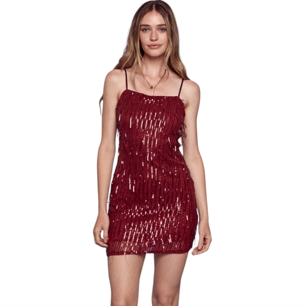 NWT Trixxi Wine Colored Sequin Mini Dress Size Large‎